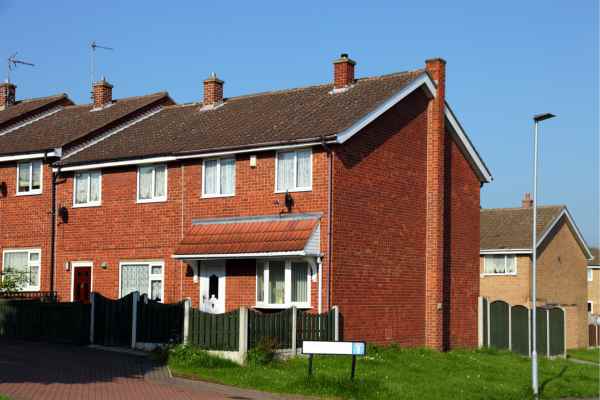 Can I Alter The Party Wall Surveyor? - A Crucial Guide From Faulkner Surveyors 3 Do you want to change the party wall surveyor you are using? Get the best results from Faulkners Swindon NOW!