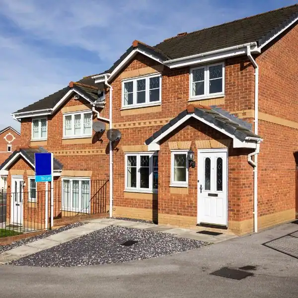 Scenarios 4 Image of UK home - Faulkners scenarios Swindon